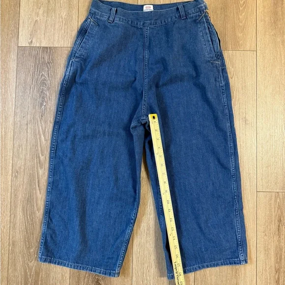 Levi's Classic Blue Denim Jeans - Picture 9 of 12